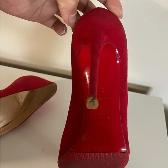 Christian Louboutin suede Red Pointed Toe Heels - Picture 7 of 8